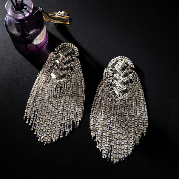 epaulettes