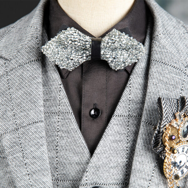 bow tie