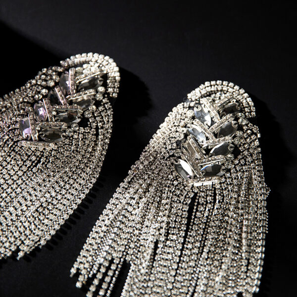 epaulettes